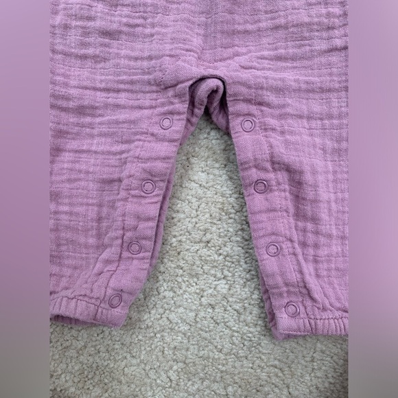 City Mouse Size 9-12 Months Purple Muslin Gauze Romper - Picture 5 of 6